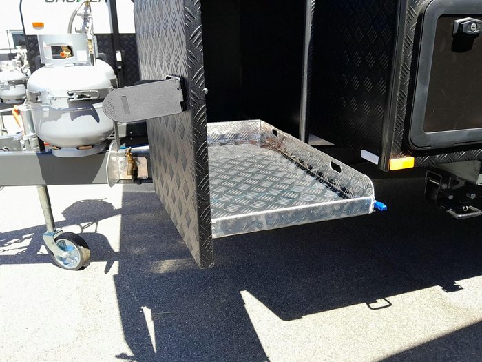 2025 Essential Caravans Ranger V7-7 21'8