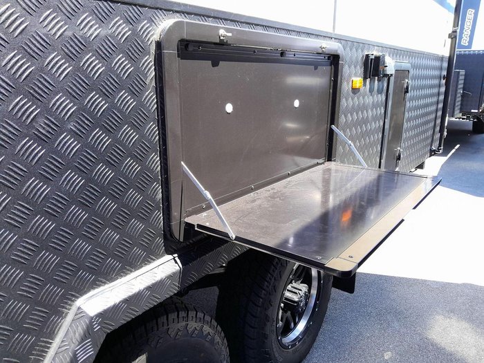 2025 Essential Caravans Ranger V7-7 21'8