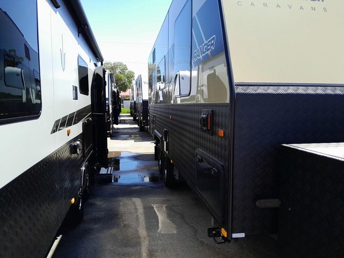 2025 Essential Caravans Ranger V7-7 21'8