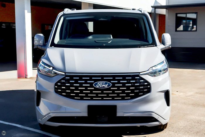 2025 Ford Tourneo