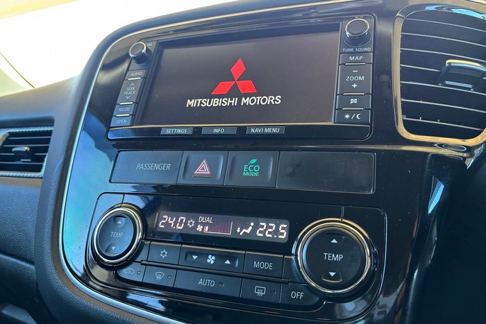 2014 Mitsubishi Outlander LS