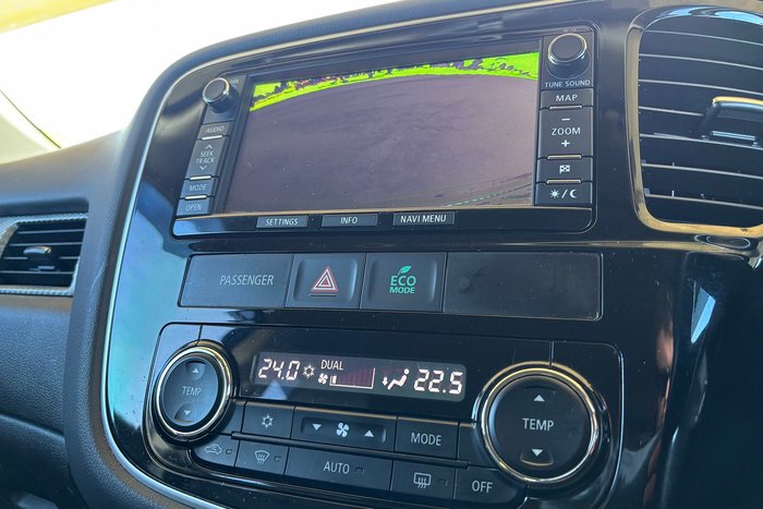 2014 Mitsubishi Outlander LS