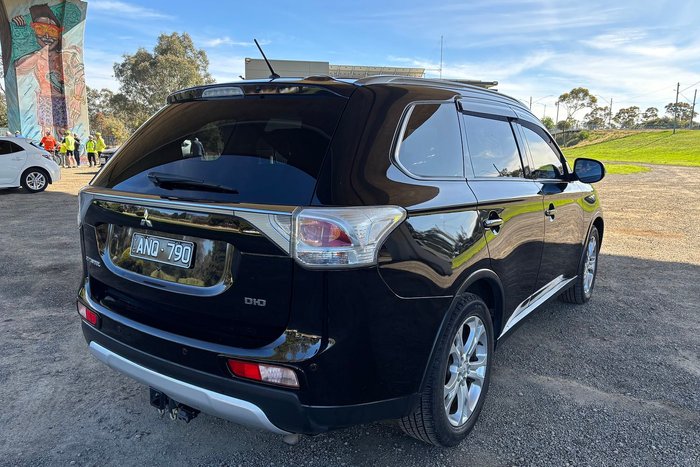 2014 Mitsubishi Outlander LS
