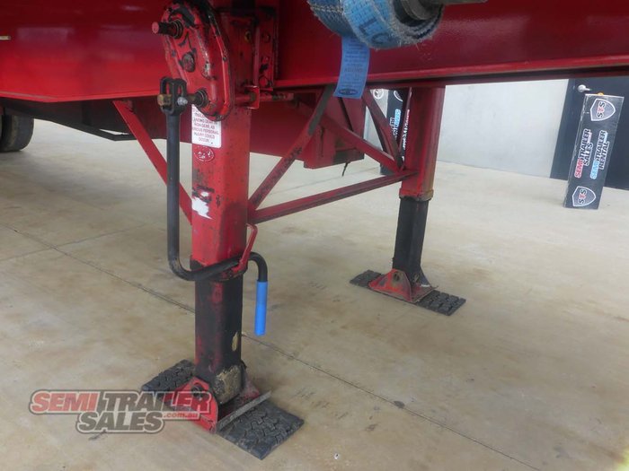 1999 Southern Cross 48FT Flat Top