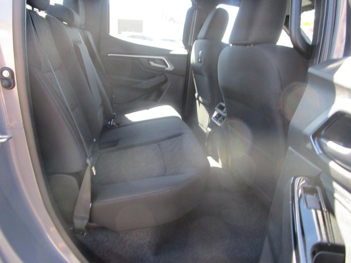 2025 Isuzu D-MAX LS-U