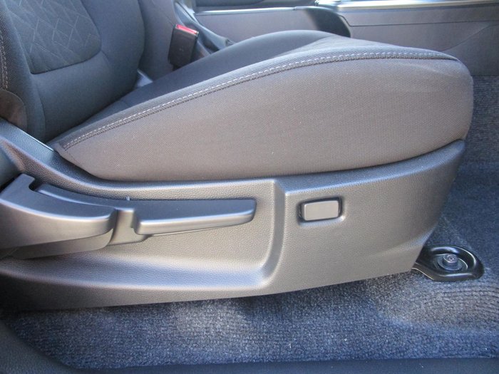 2025 Isuzu D-MAX LS-U
