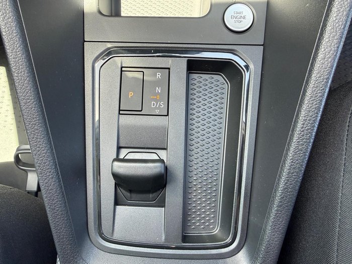 2025 Volkswagen Caddy TSI220