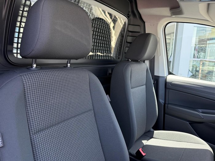 2025 Volkswagen Caddy TSI220