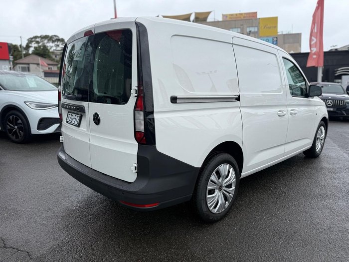 2025 Volkswagen Caddy TSI220