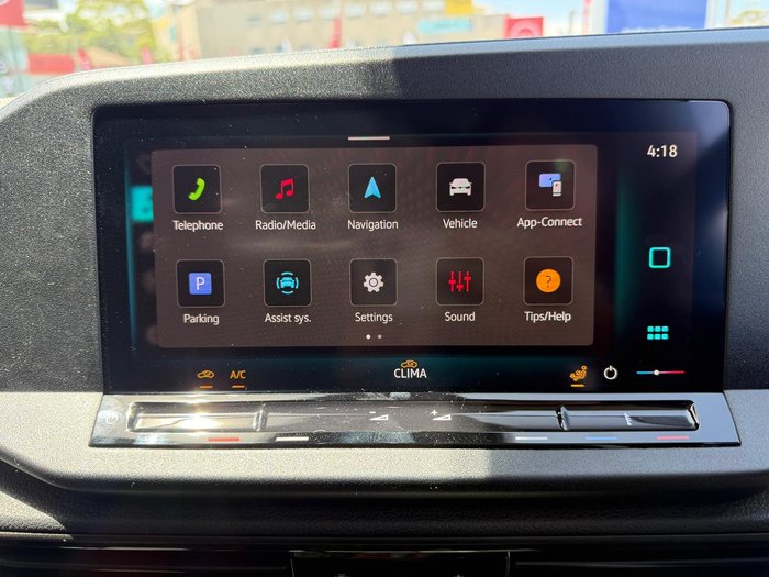 2025 Volkswagen Caddy TSI220