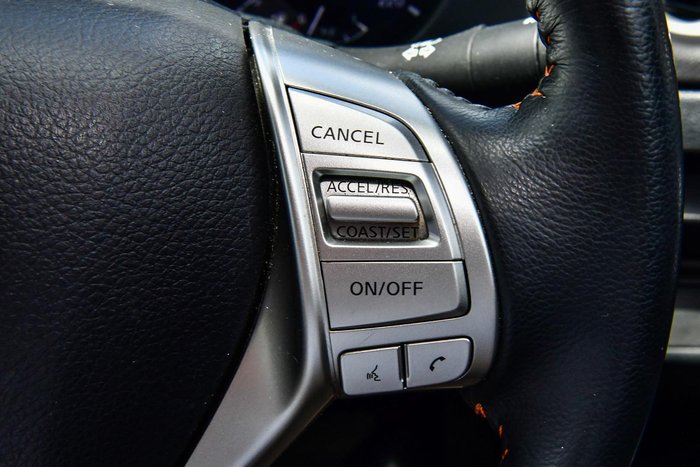 2020 Nissan Navara N-TREK