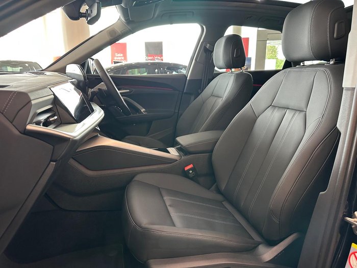 2025 Audi Q5 TFSI 150kW