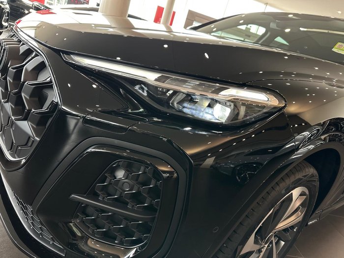 2025 Audi Q5 TFSI 150kW