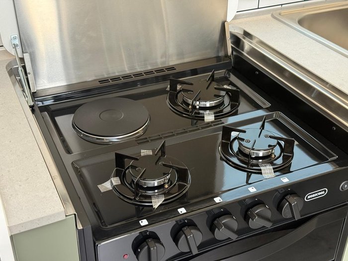 2025 Traveller Destination Track 15