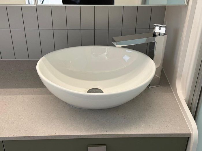 2025 Traveller Destination Track 15