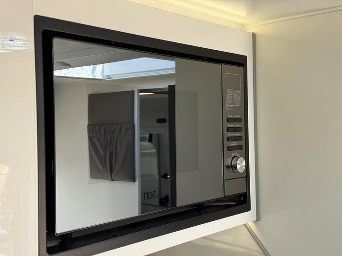 2025 JB Caravans Gatorx 17'10 Rd Lounge