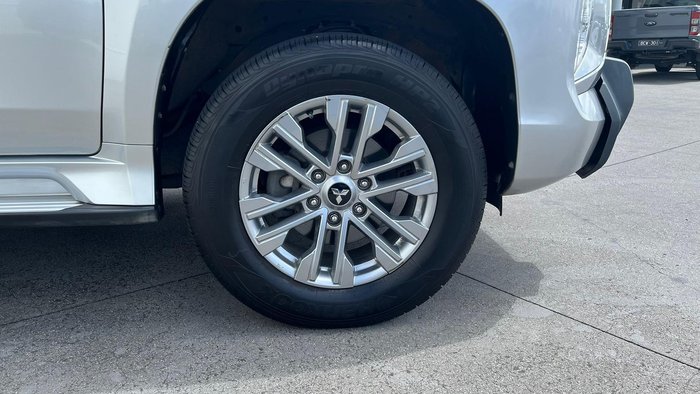 2021 Mitsubishi Pajero Sport GLX