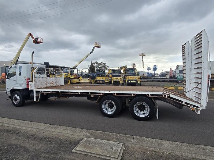 2004 Mitsubishi Beavertail