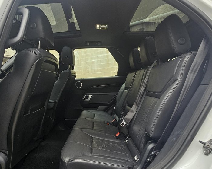 2019 Land Rover Discovery SD6 SE Series 5 MY19 4X4 Dual Range Fuji White