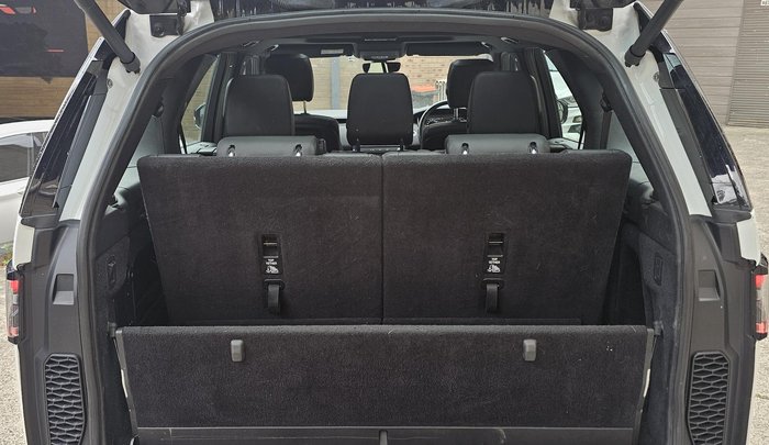 2019 Land Rover Discovery SD6 SE Series 5 MY19 4X4 Dual Range Fuji White