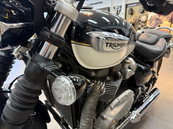 2021 Triumph BONNEVILLE SPEEDMASTER Black