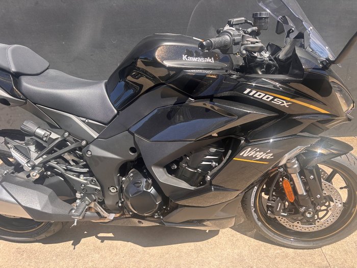 2026 Kawasaki 2026 KAWASAKI 1100CC Ninja 1100SX METALLIC CARBON GRAY