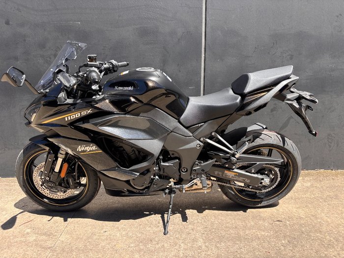2026 Kawasaki 2026 KAWASAKI 1100CC Ninja 1100SX METALLIC CARBON GRAY