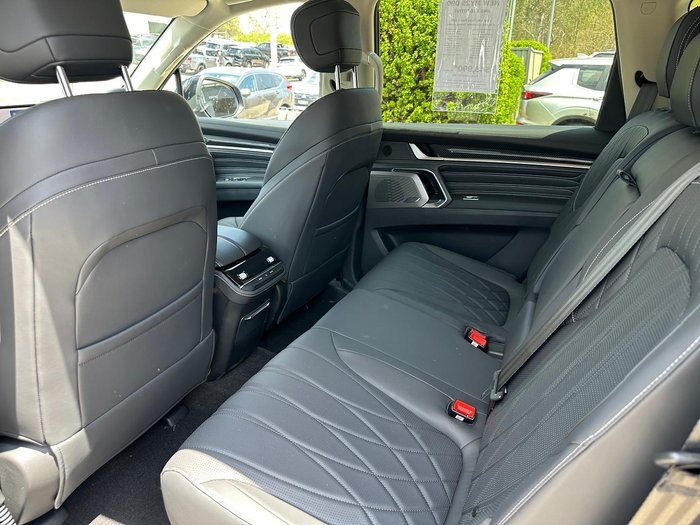 2025 LDV D90 Executive