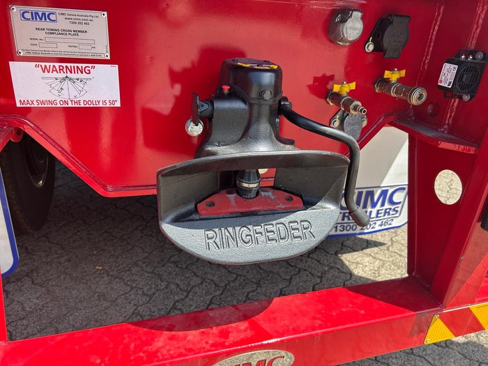 2025 CIMC 45' / 13.7M Flat Top B Trailer, In Brisbane Red