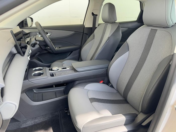 2025 MG MGS5 EV Essence 62