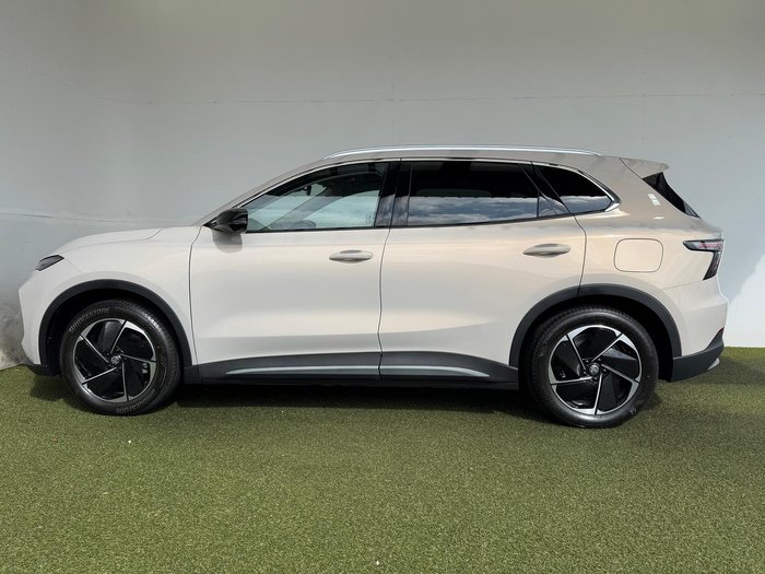 2025 MG MGS5 EV Essence 62