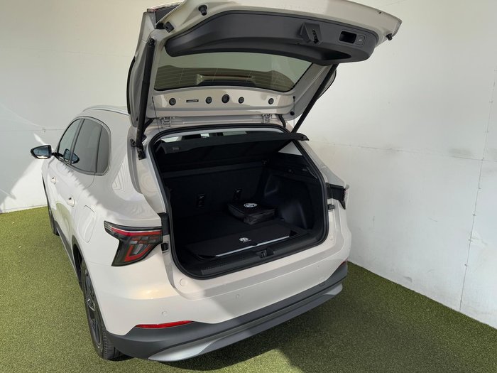 2025 MG MGS5 EV Essence 62