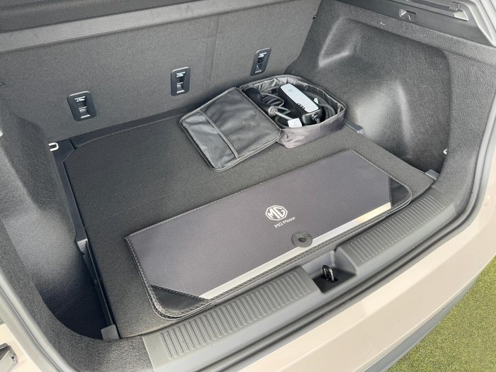 2025 MG MGS5 EV Essence 62