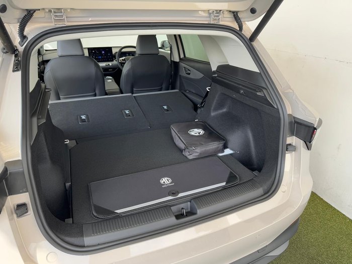 2025 MG MGS5 EV Essence 62