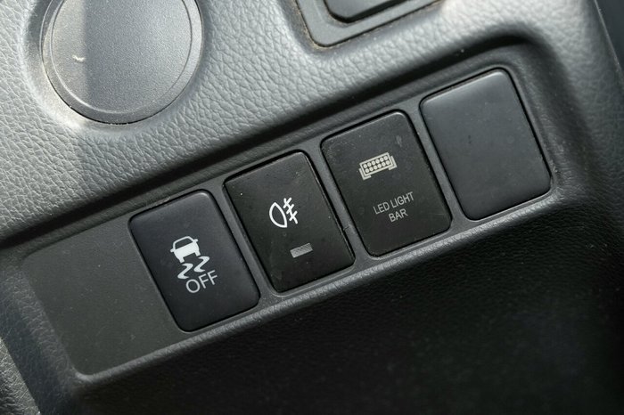 2021 Mitsubishi Triton GLX