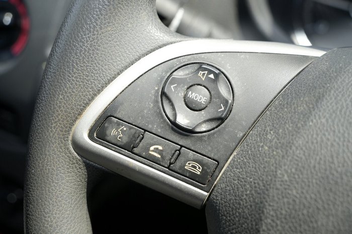 2021 Mitsubishi Triton GLX