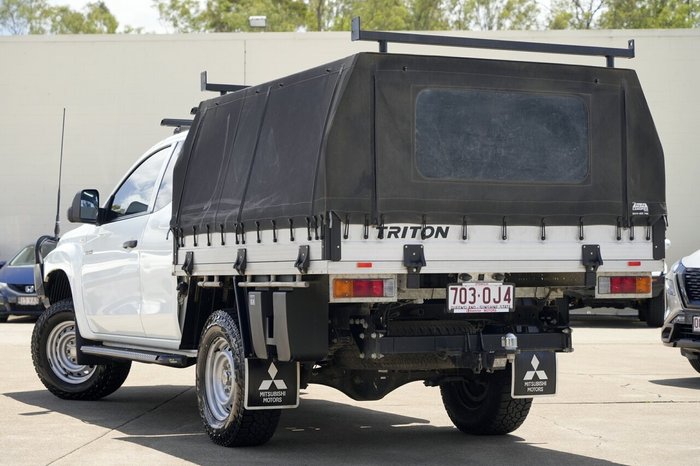 2021 Mitsubishi Triton GLX