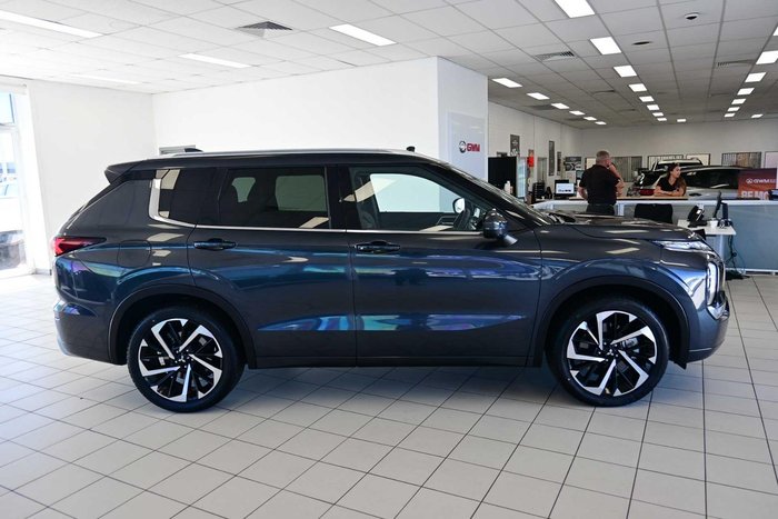 2024 Mitsubishi Outlander Exceed