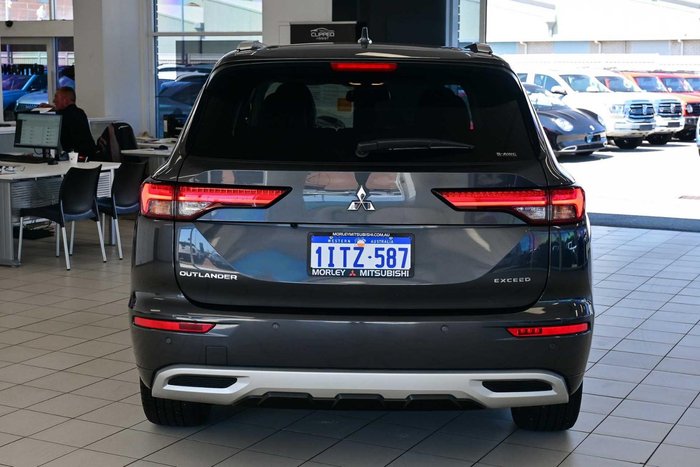 2024 Mitsubishi Outlander Exceed