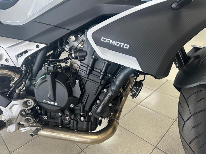 2024 CFMOTO 800NK Sport