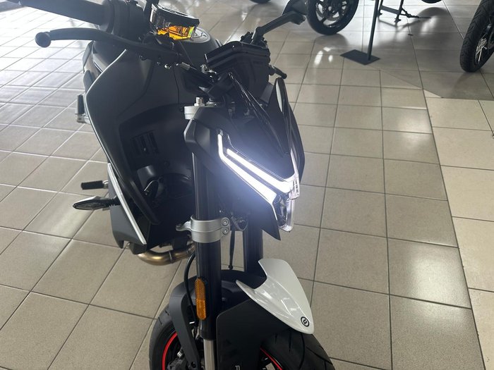 2024 CFMOTO 800NK Sport