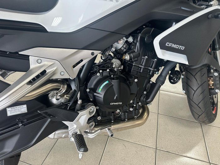 2024 CFMOTO 800NK Sport NK White