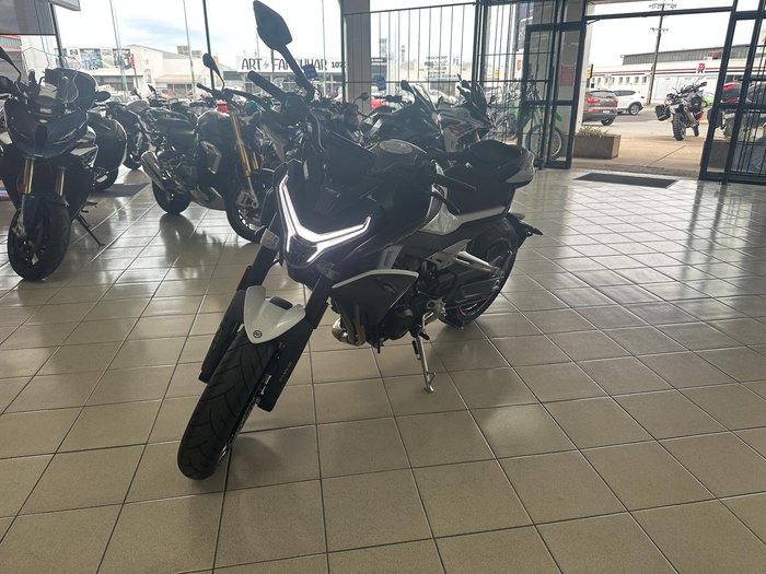 2024 CFMOTO 800NK Sport