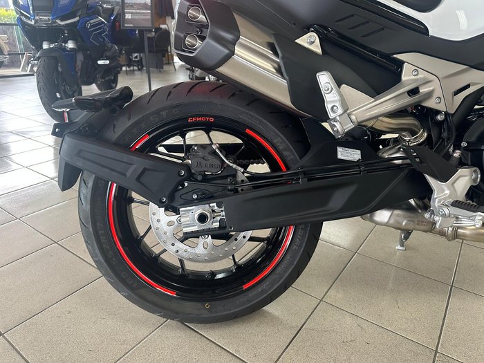 2024 CFMOTO 800NK Sport