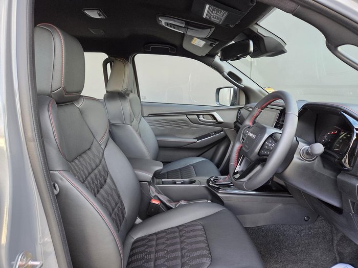 2025 Isuzu D-MAX X-TERRAIN