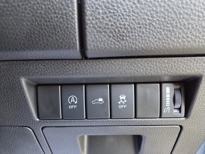 2025 Isuzu D-MAX X-TERRAIN