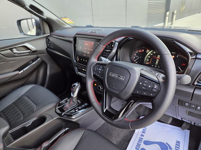 2025 Isuzu D-MAX X-TERRAIN