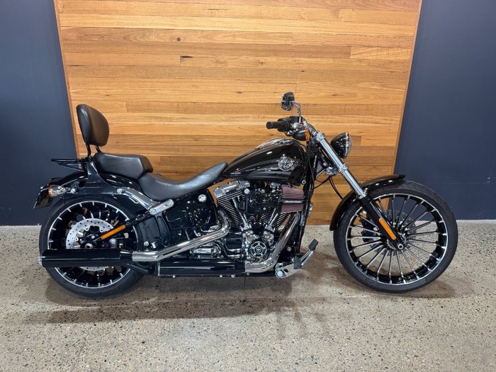2016 Harley-davidson FXSB SOFTAIL BREAKOUT Black