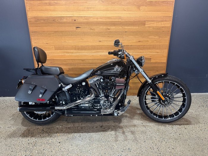 2016 Harley-davidson FXSB SOFTAIL BREAKOUT Black