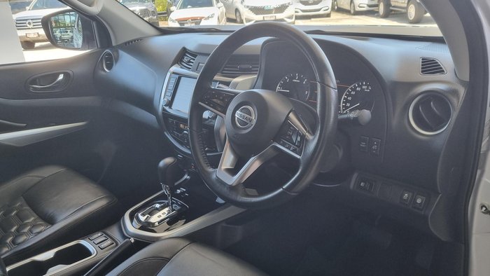 2021 Nissan Navara ST-X